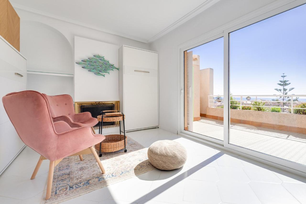 Ferienwohnung Flamenco Penthouse Sea View & Swimming Pool Torrevieja Exterior foto