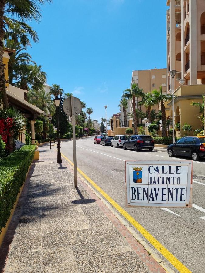 Ferienwohnung Flamenco Penthouse Sea View & Swimming Pool Torrevieja Exterior foto